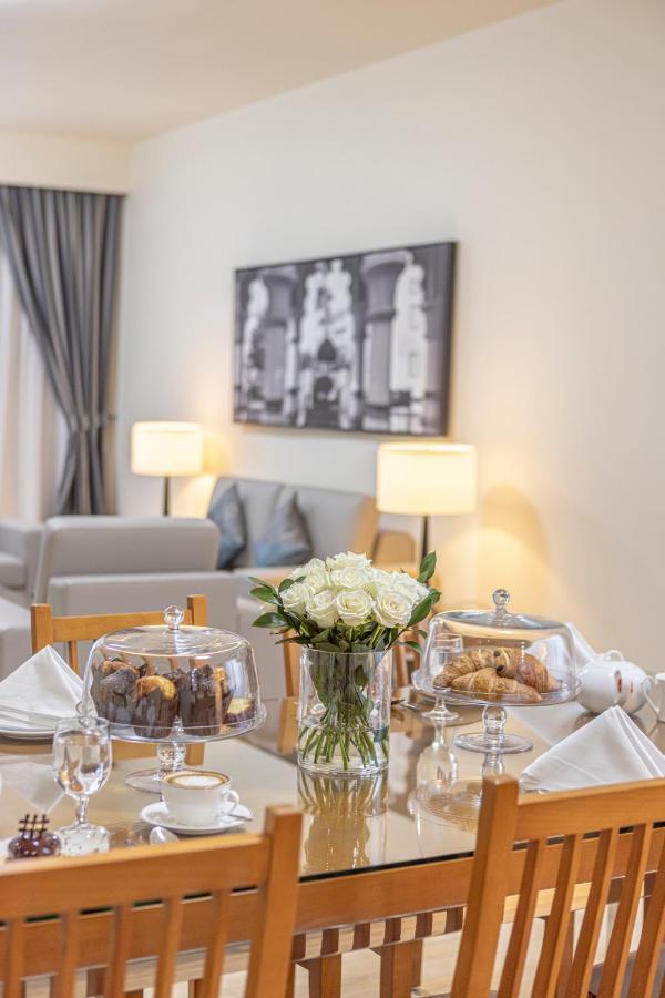 Grand Three Bedroom Suite Balcony