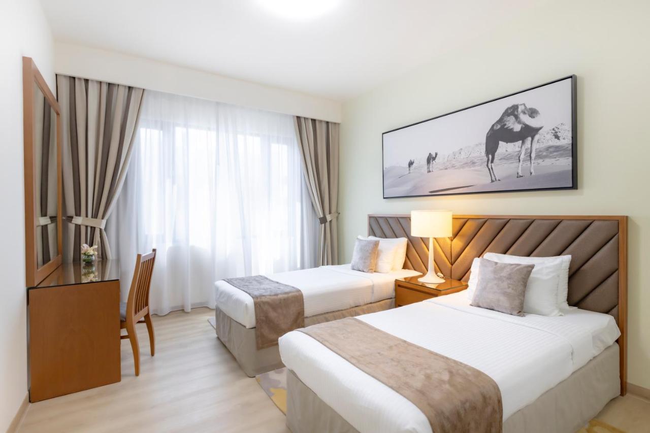 Grand Premier Three Bedroom Suite Balcony