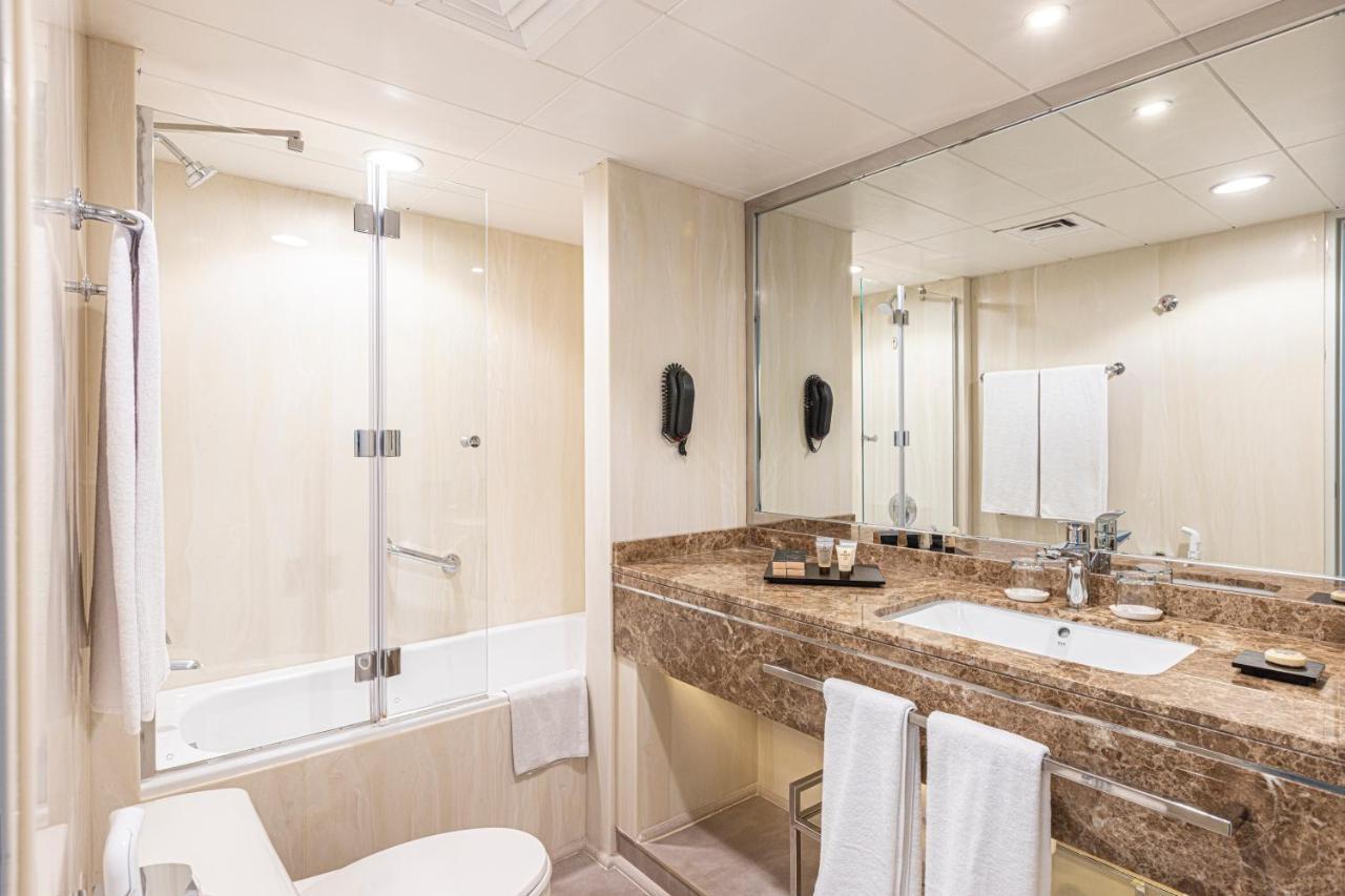 Premier Three Bedroom Suite Balcony