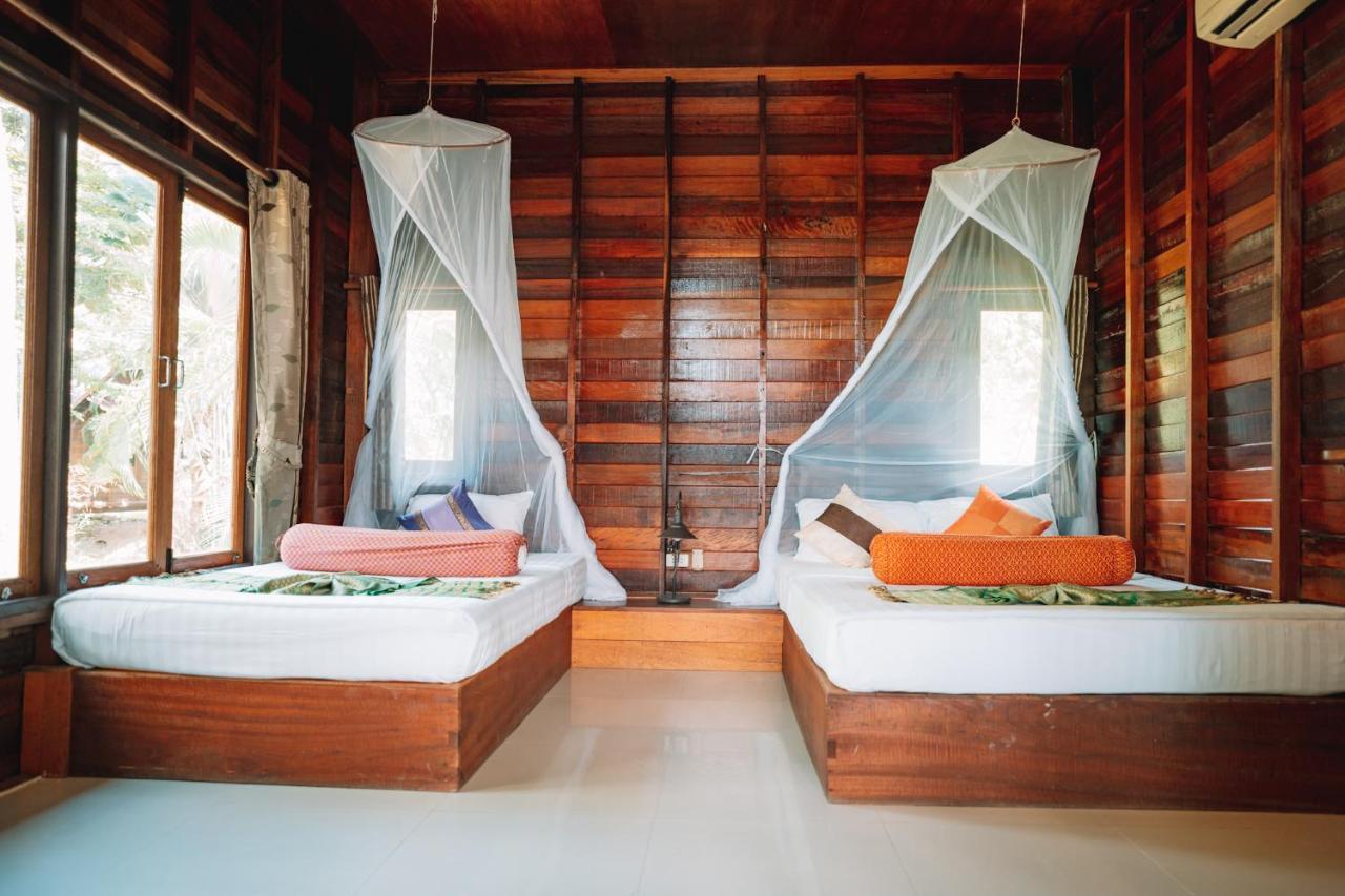 One-Bedroom Bungalow Deluxe House