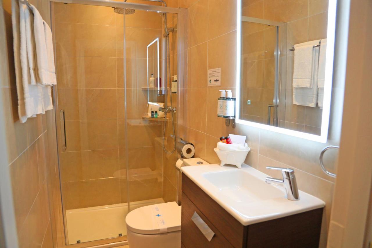 Junior Double Ensuite Room,1308831199:JPEG