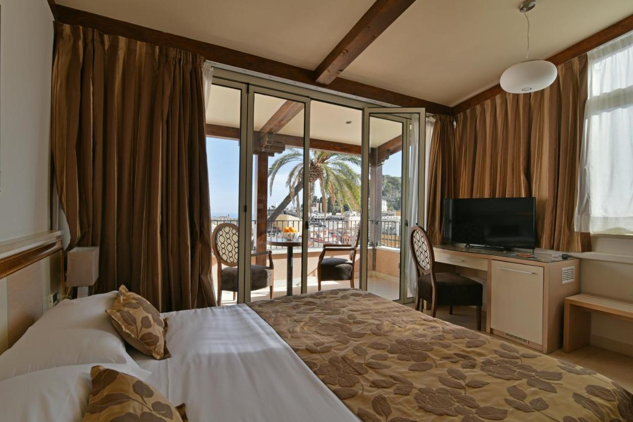 Deluxe Double Room Balcony