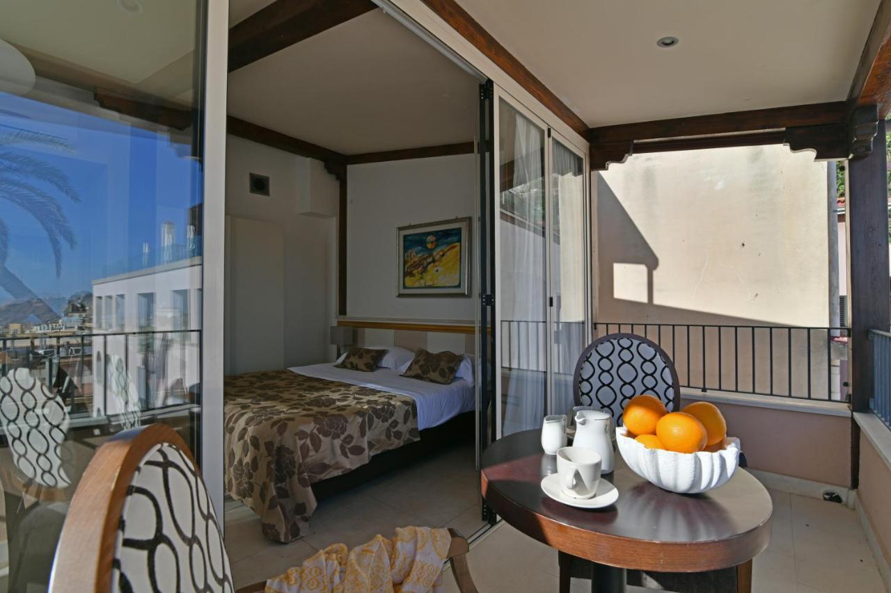 Deluxe Double Room Balcony
