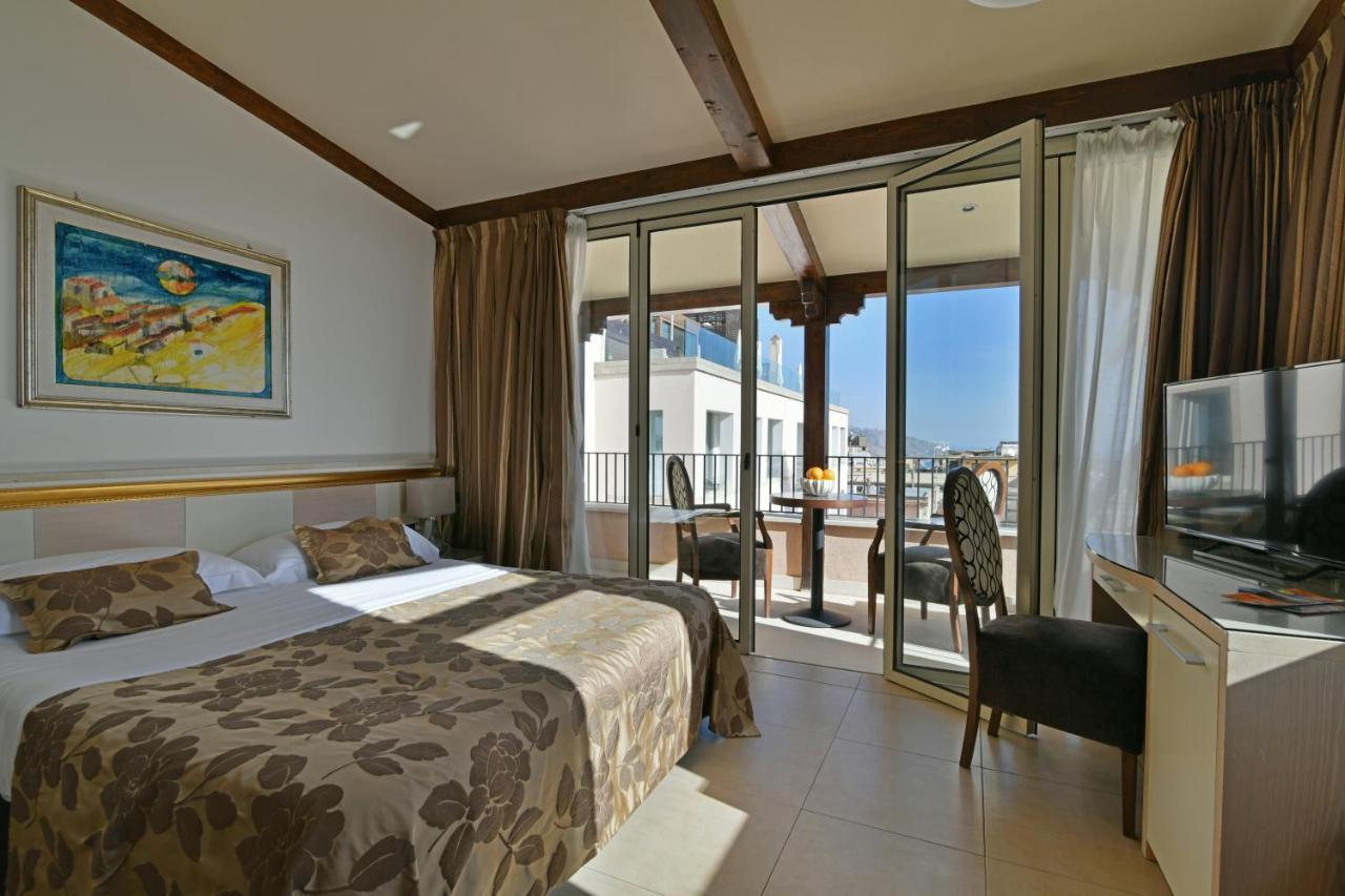 Deluxe Double Room Balcony