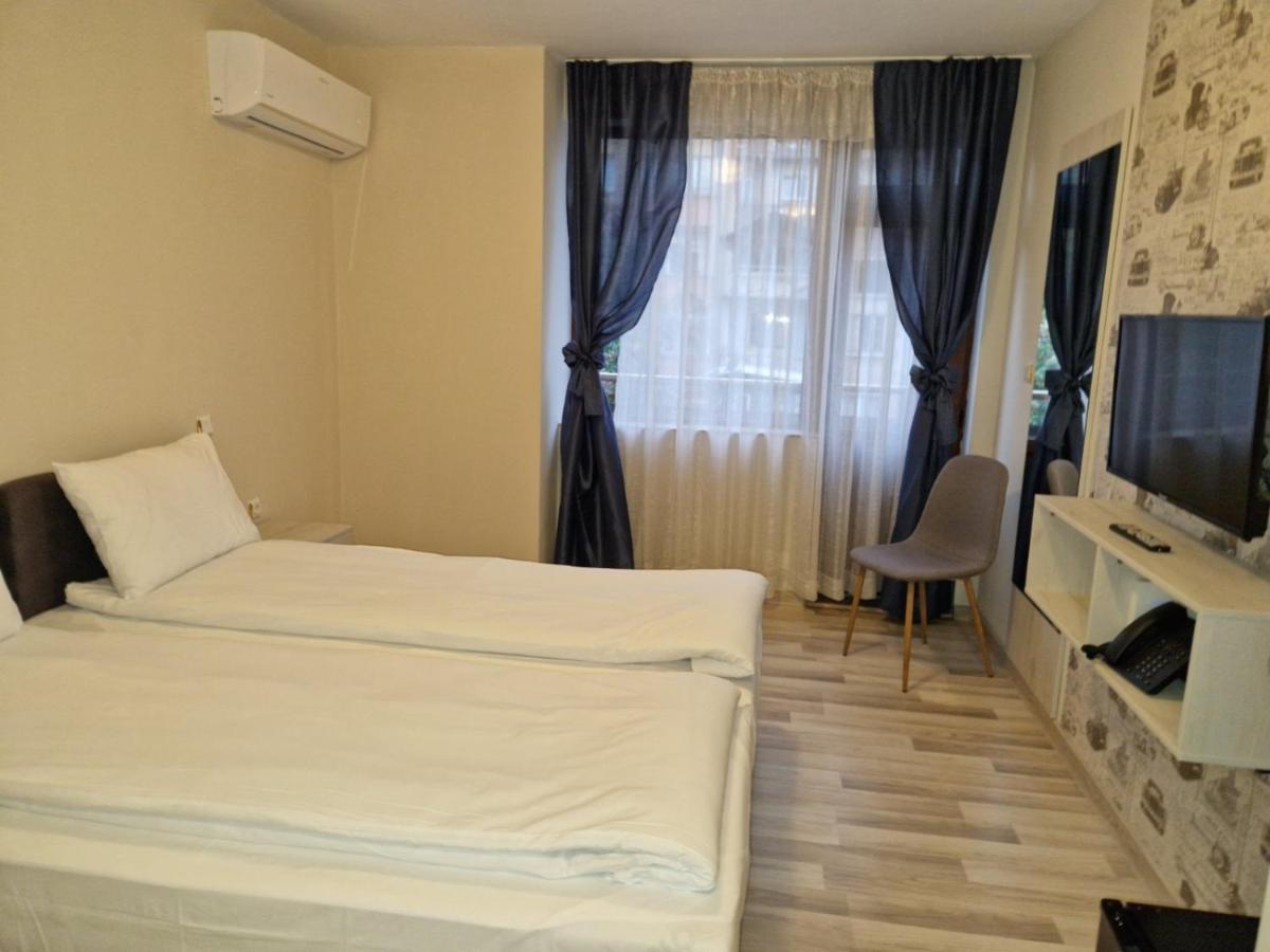 Double or Twin Room Balcony