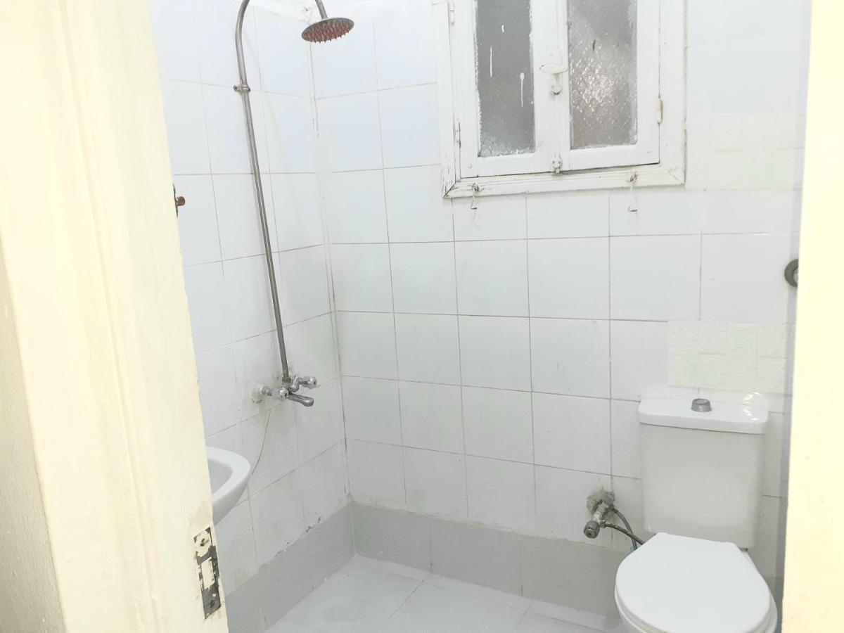 Single Room Private Bathroom