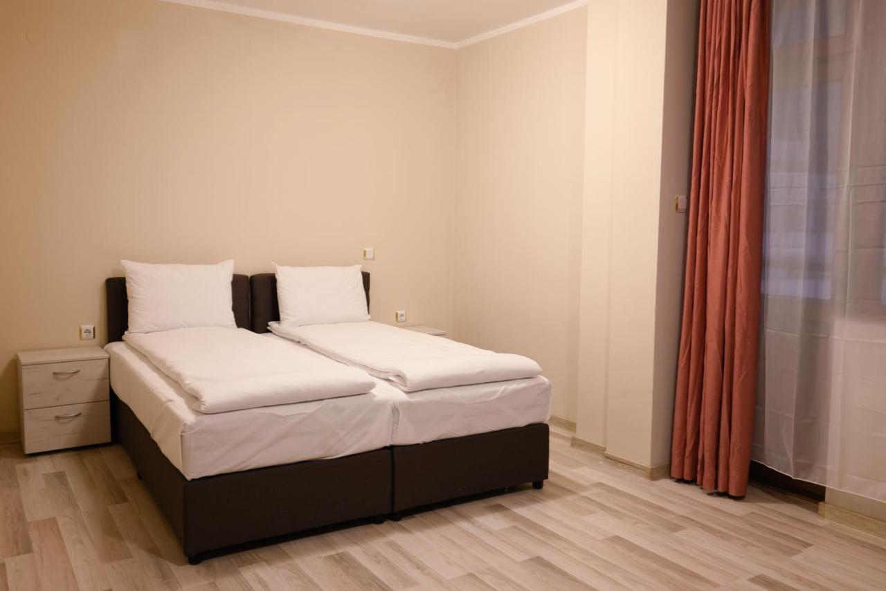 Superior Queen Room