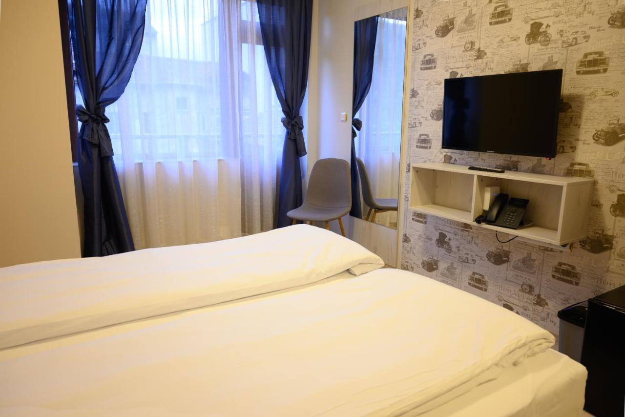 Double or Twin Room Balcony