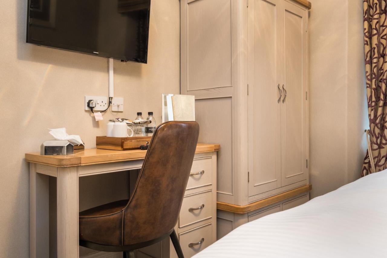 Superior Double or Twin En Suite