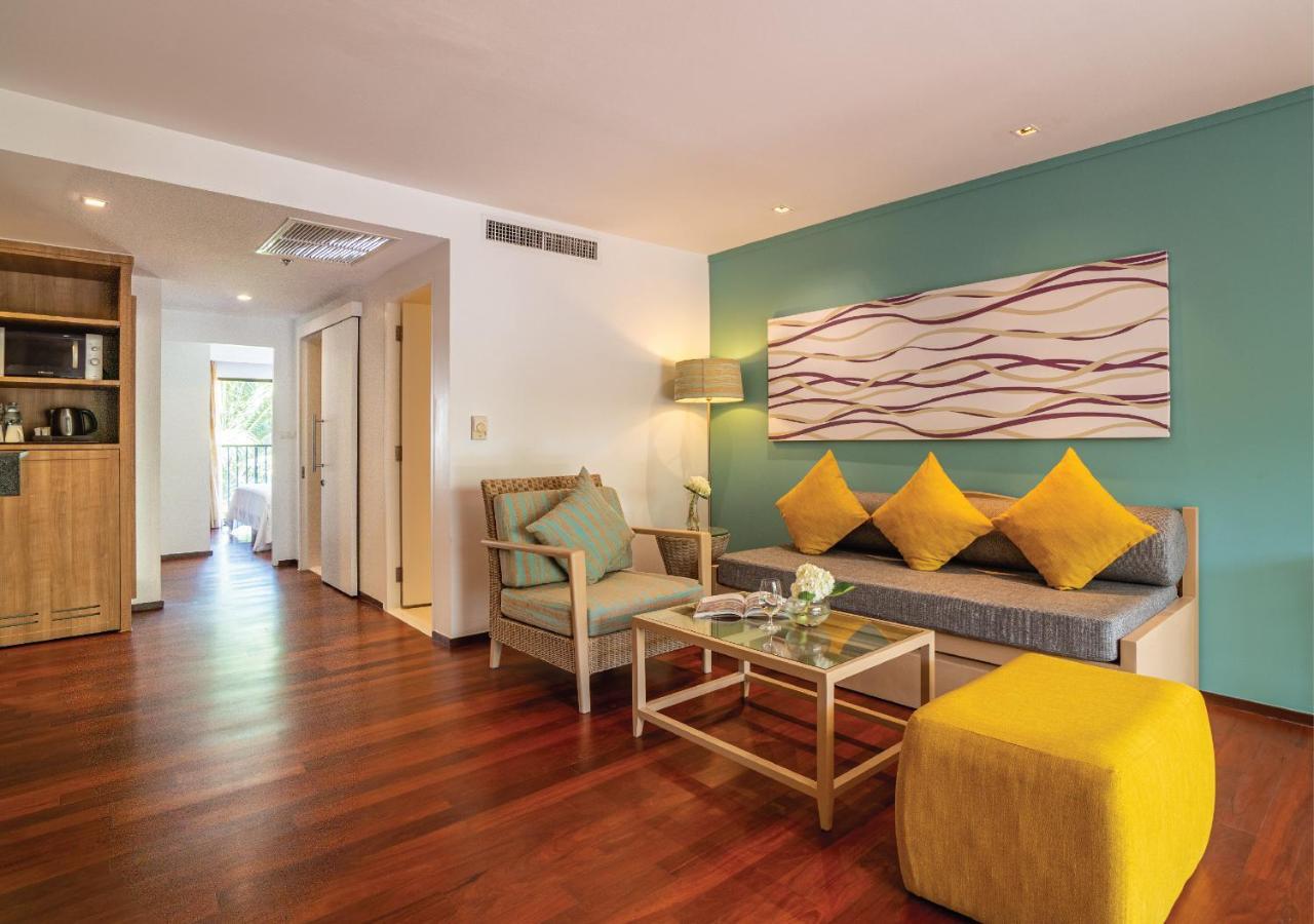 Suite de 2 dormitorios con terraza y vistas a la piscina