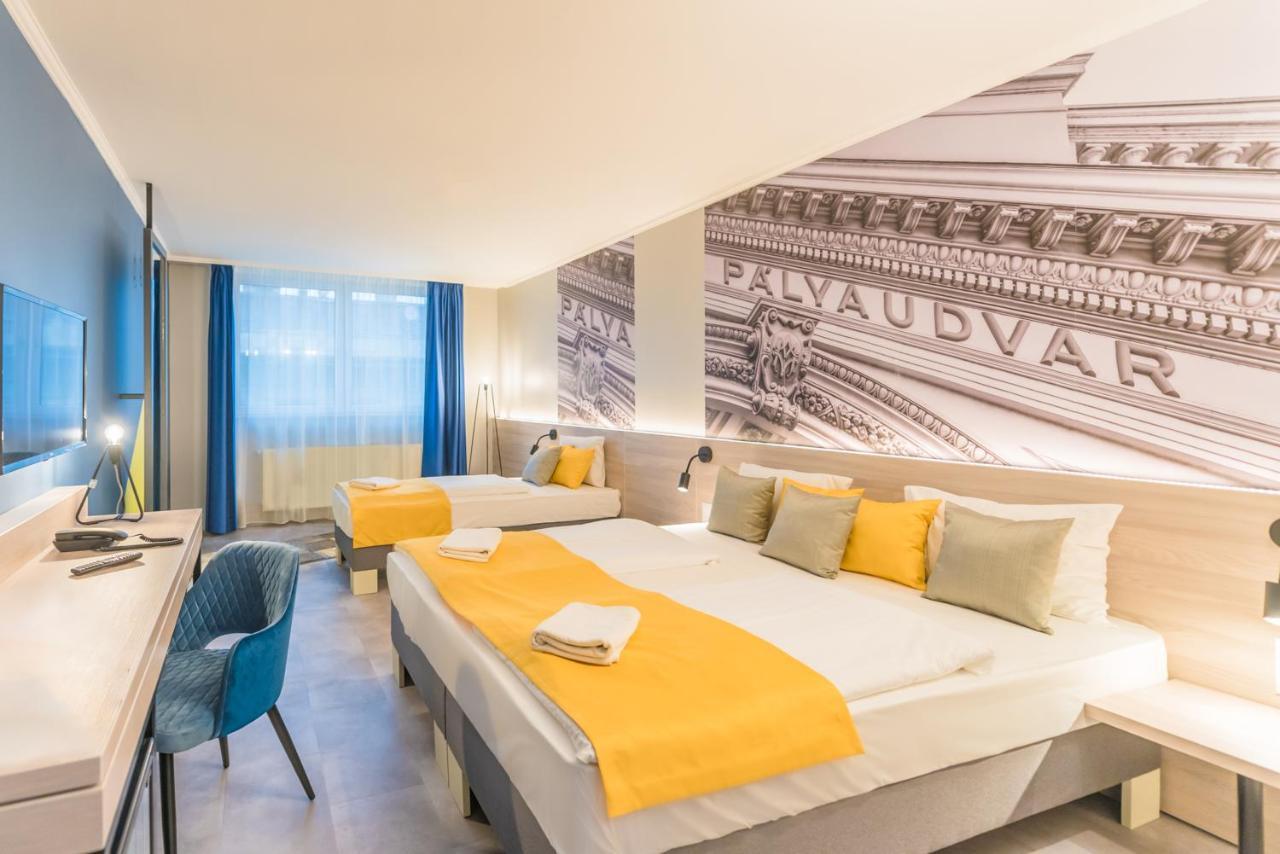 Comfort Triple Room