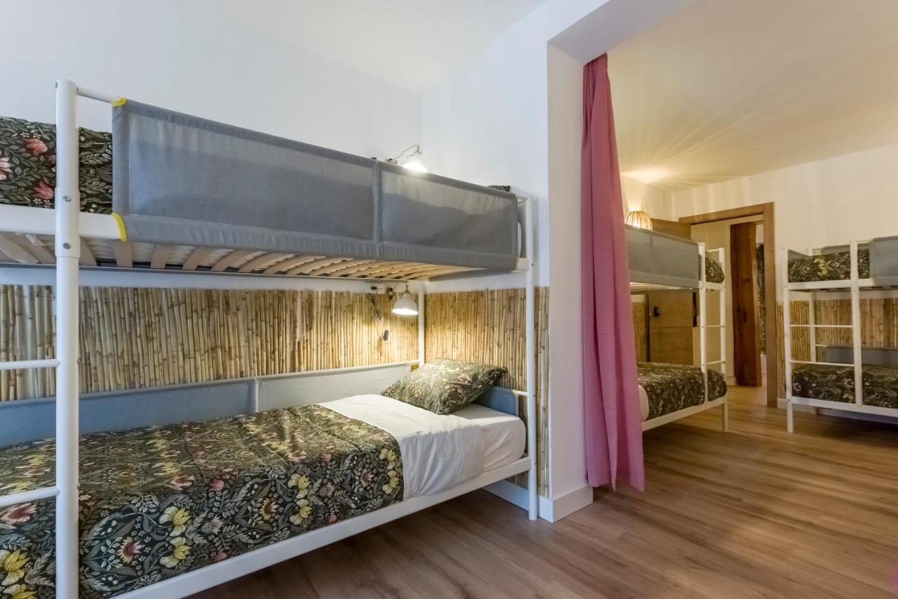 Single Bed 10-Bed Dormitory Room