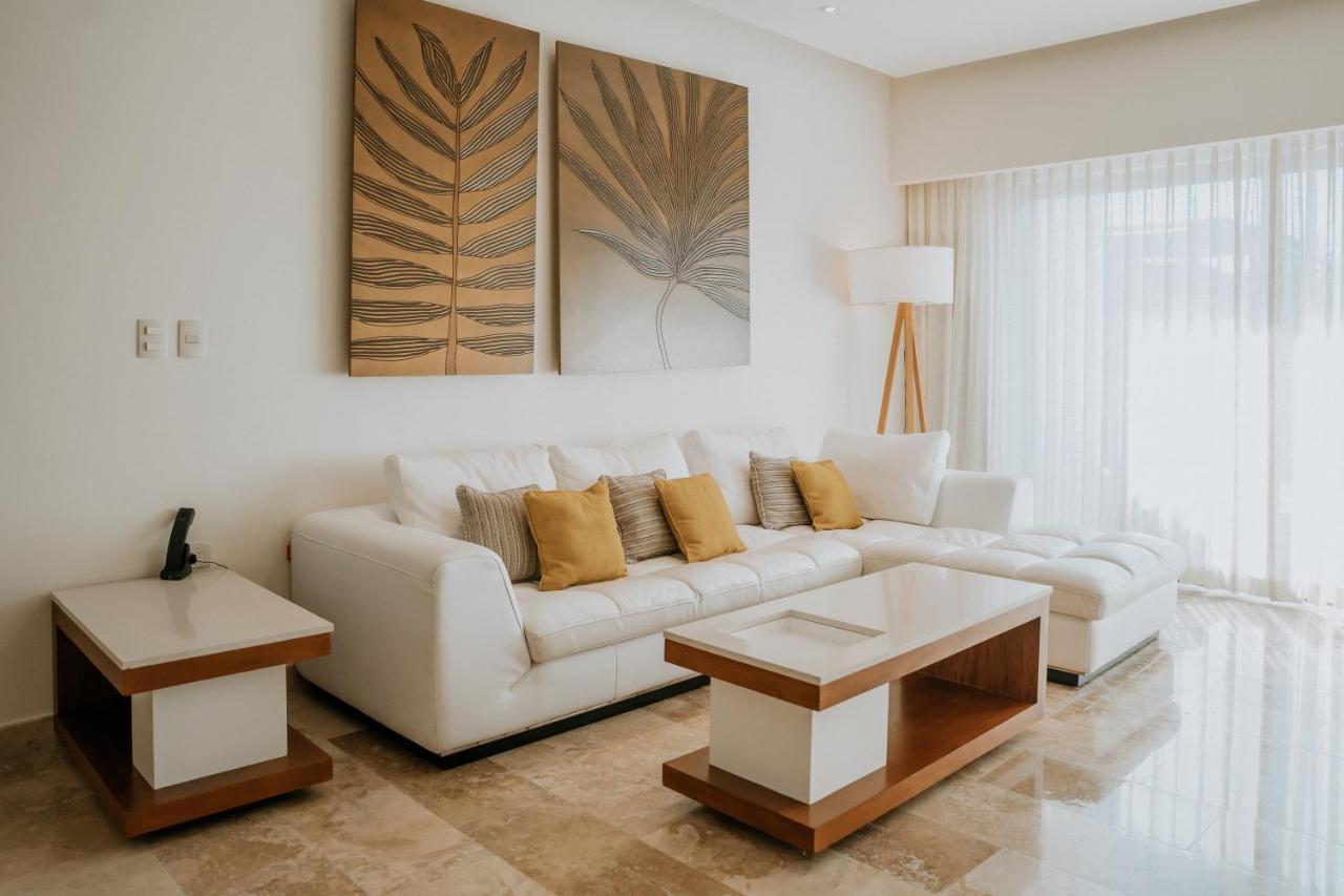 Luxurious Master Suite