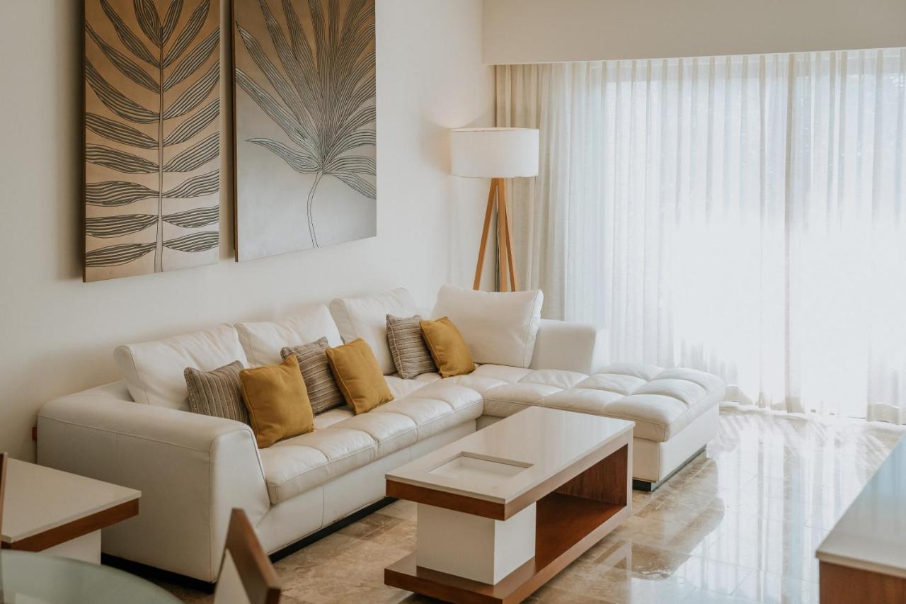 Luxurious Master Suite
