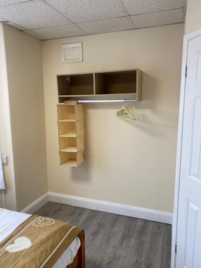 Double Room Private Bathroom