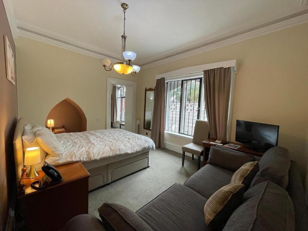 Premium Quadruple Room,1593990737:JPEG