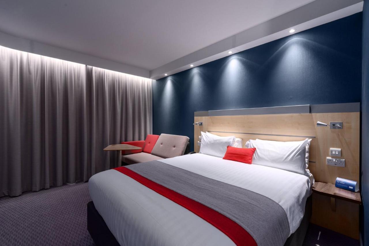 Standard Double Room with Free Hot Breakfast