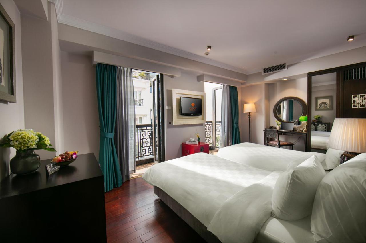 Junior Suite Double Balcony – Minibar