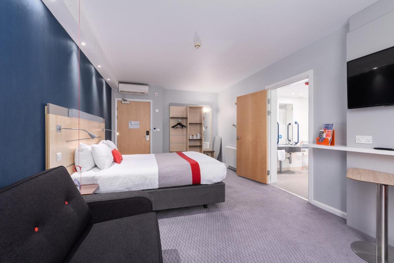 Double Room Hot Wheelchair Accessible