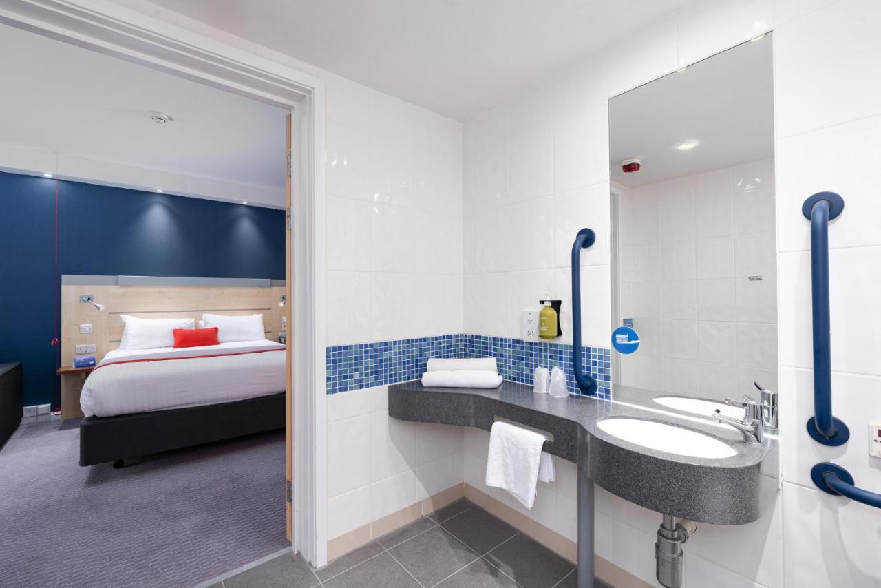 Double Room Hot Wheelchair Accessible