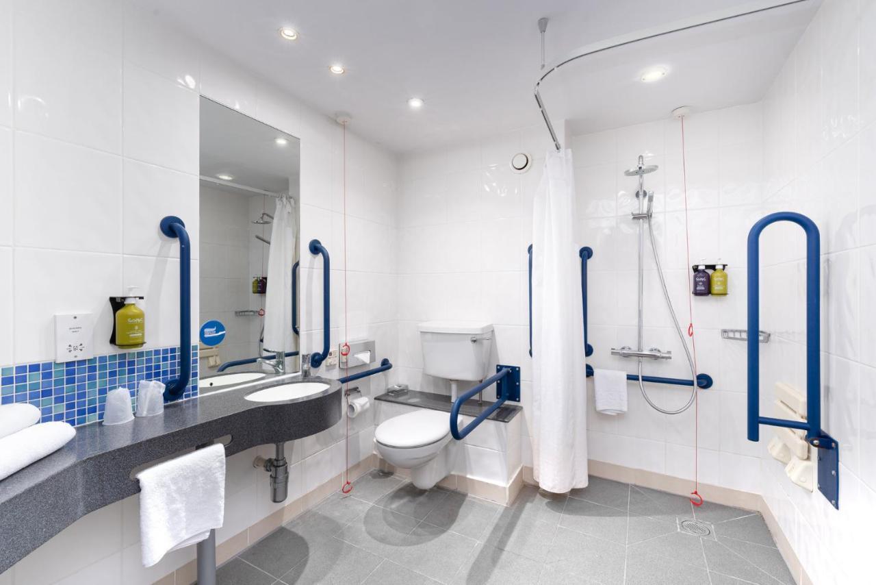 Double Room Hot Wheelchair Accessible