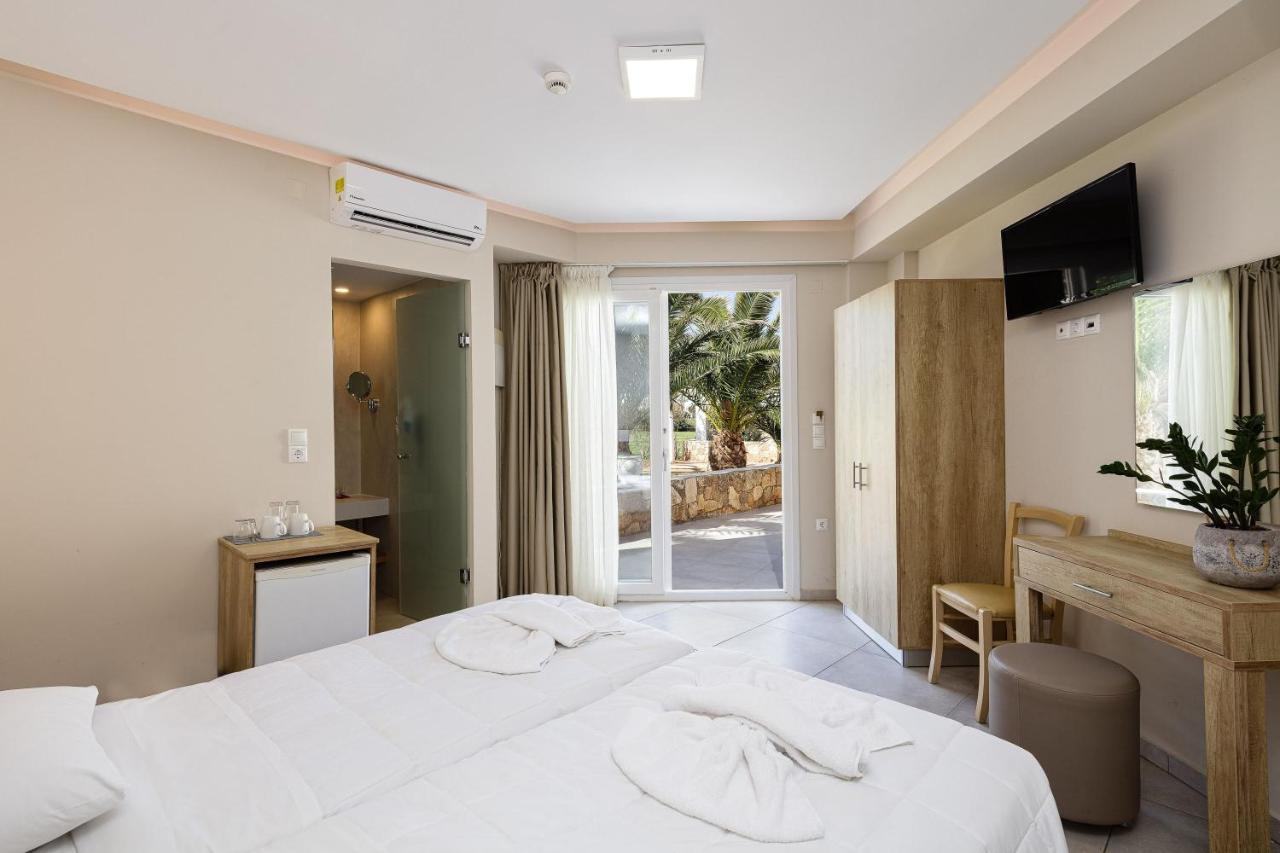 Superior Twin or Double Room Garden View