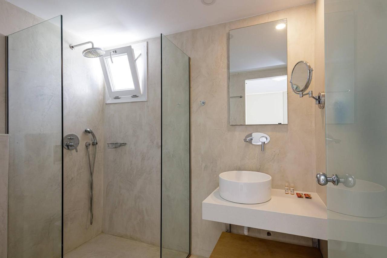 Superior Twin or Double Room Garden View