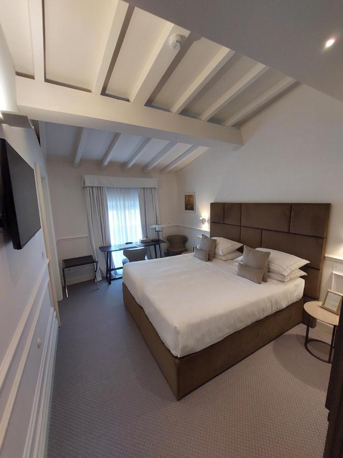 Doppelzimmer mit Gartenblick