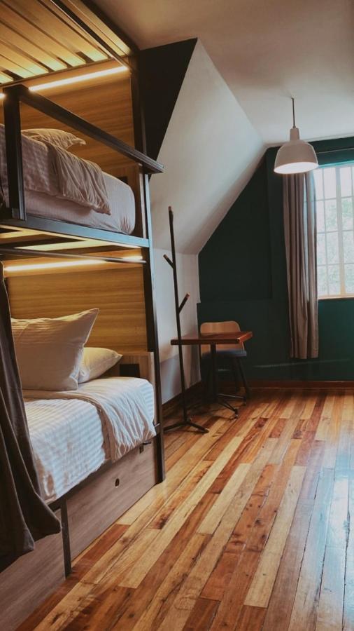 Bed 6-Bed Dormitory Room