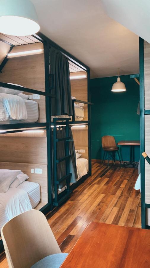 Bed 6-Bed Dormitory Room