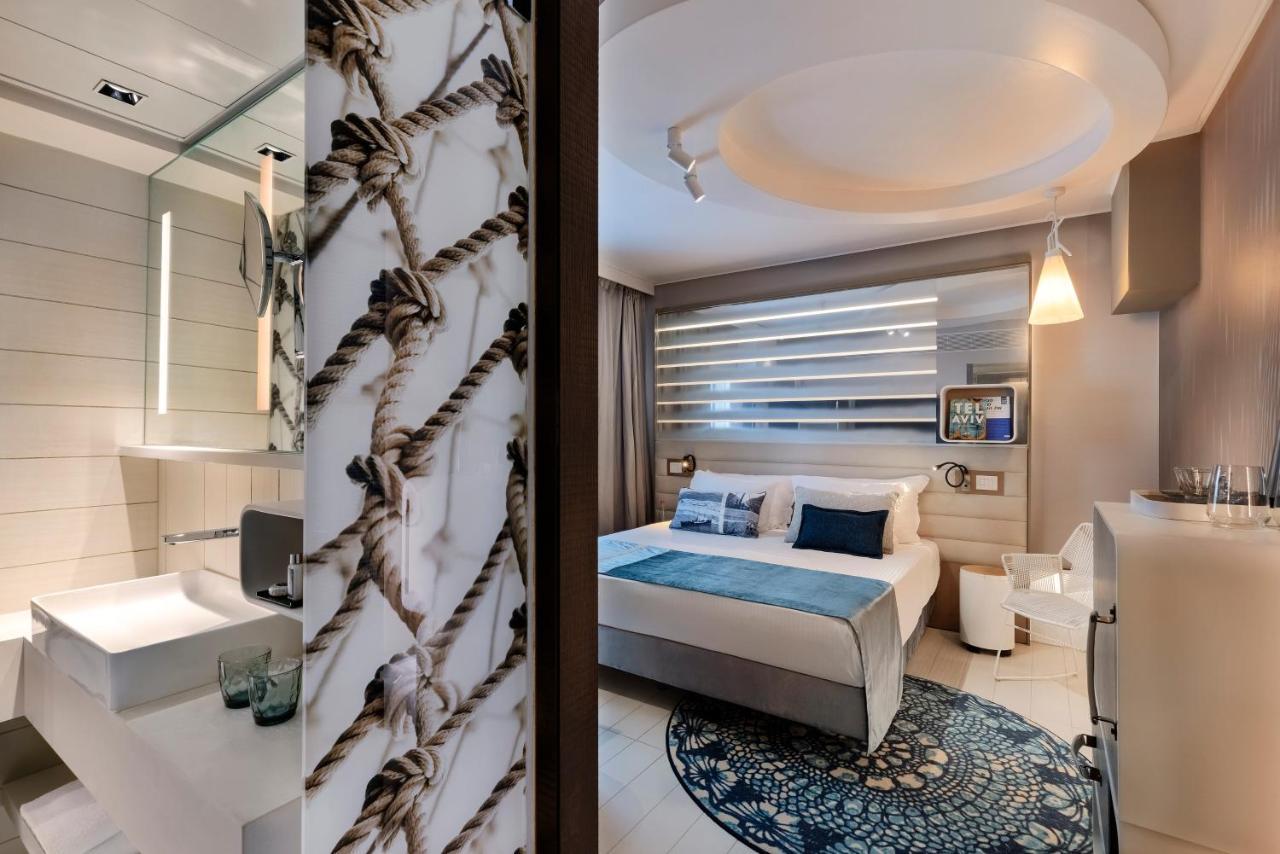 Corner Room