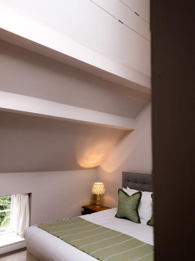 Quarto com Cama de Casal ou 2 de Solteiro