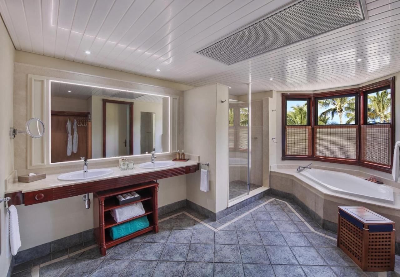 Dinarobin Suite Honeymooners only