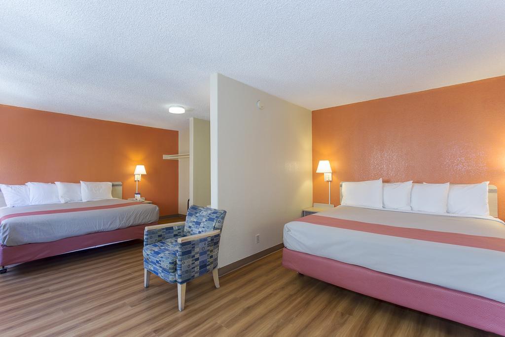 Habitación Doble con 2 camas grandes - No fumadores