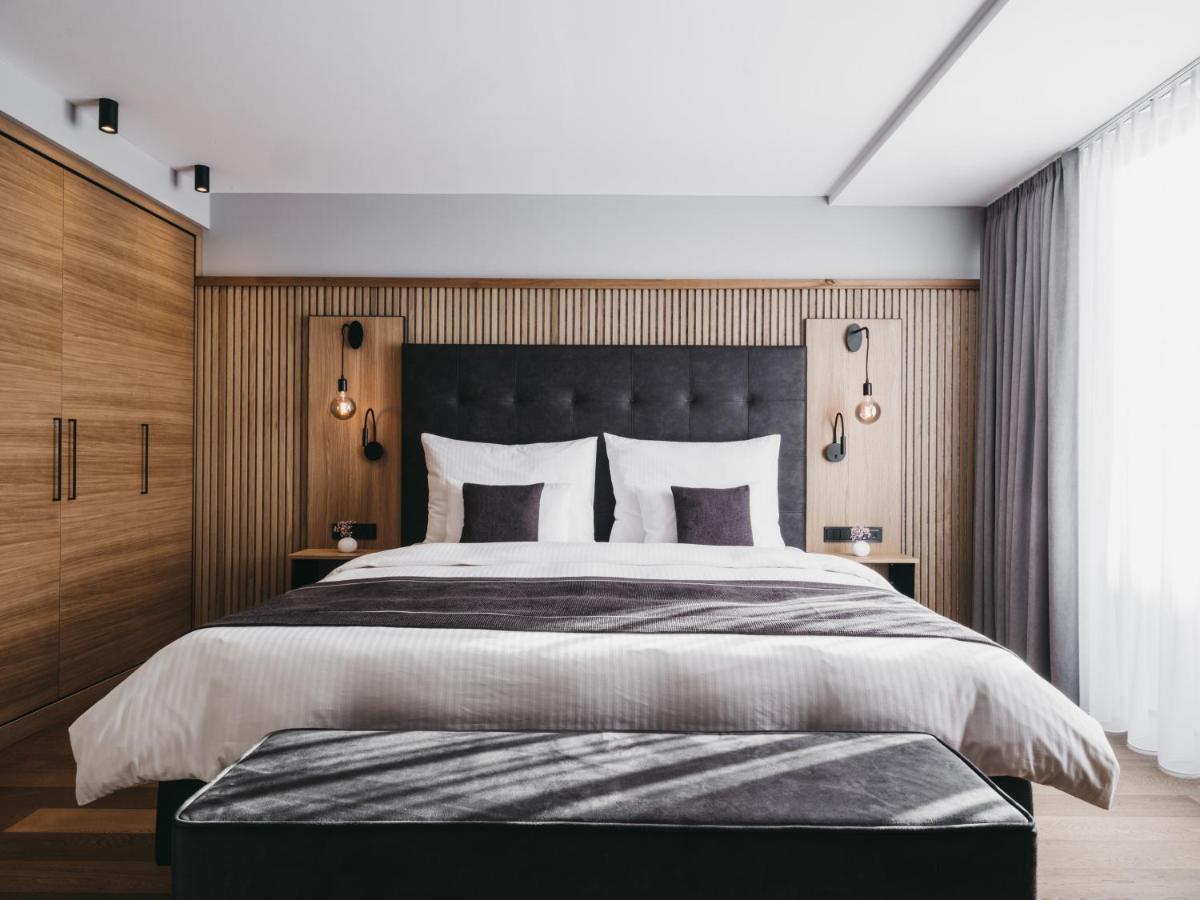 Deluxe Room,1327730339:JPEG