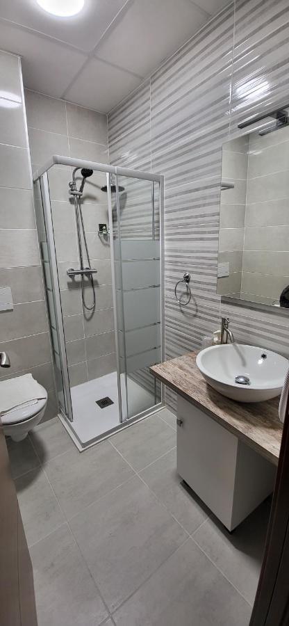 Small Single Room