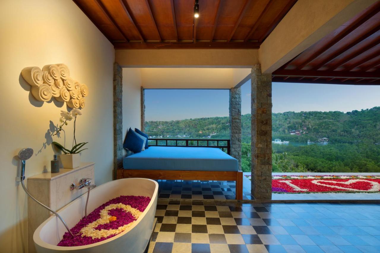 Rooftop Pool Villa