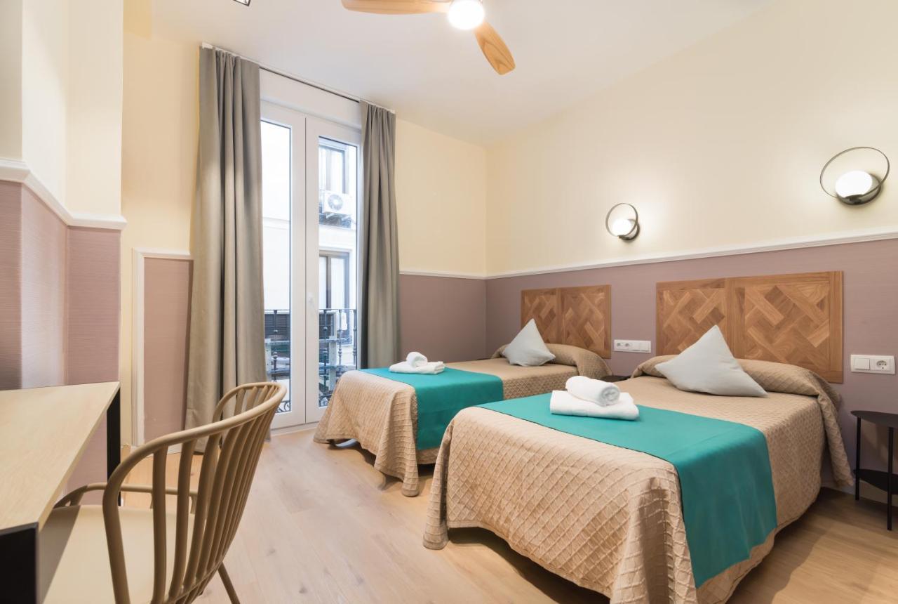 Superior Double Room Two Single Beds