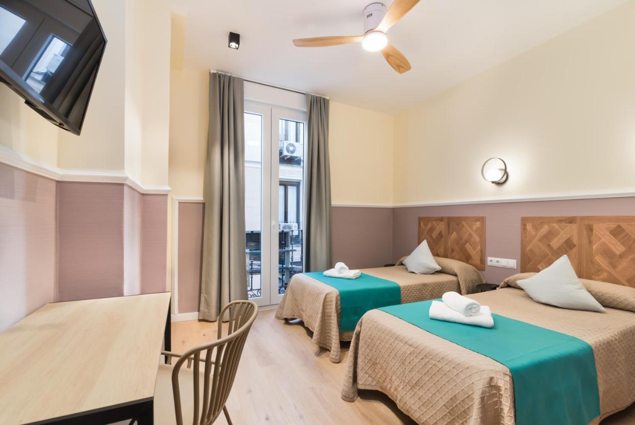 Superior Double Room Two Single Beds