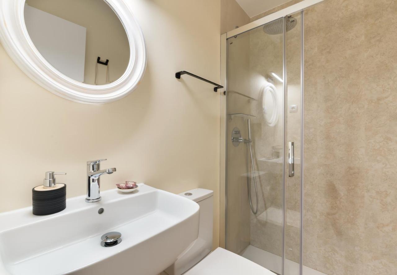 Superior Double Room Two Single Beds