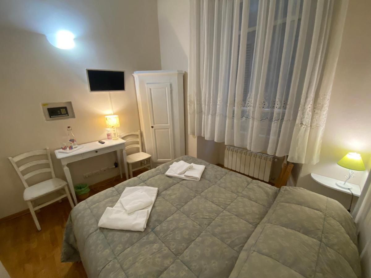 Economy Double Room,1333707047:JPEG