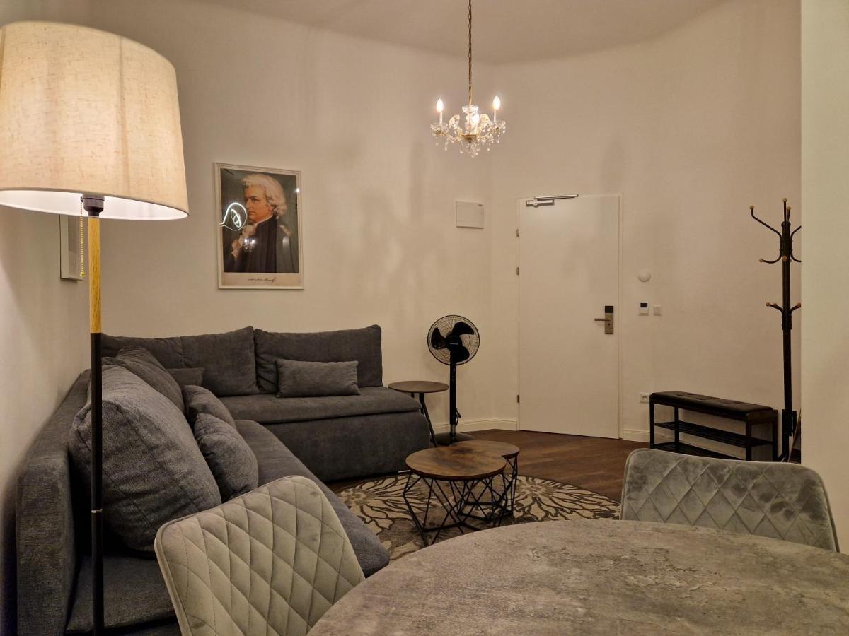 Junior Suite Street View