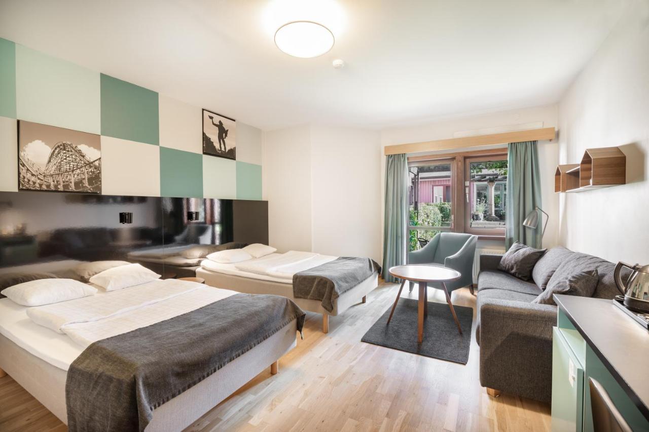Camera Superior Doppia con Letti Singoli con Divano-Letto