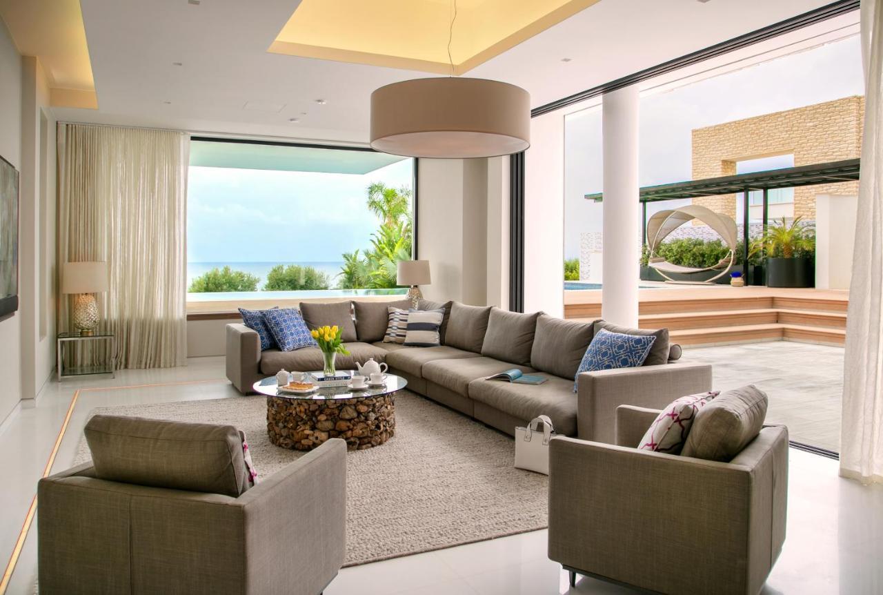 Villa Beach Front