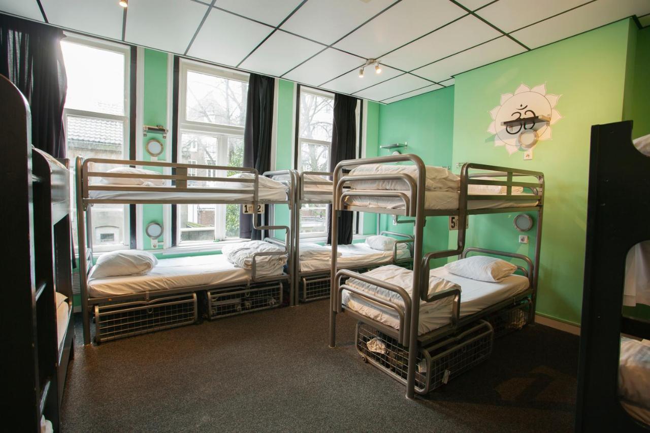 Bett im gemischten Schlafsaal für 14 Personen