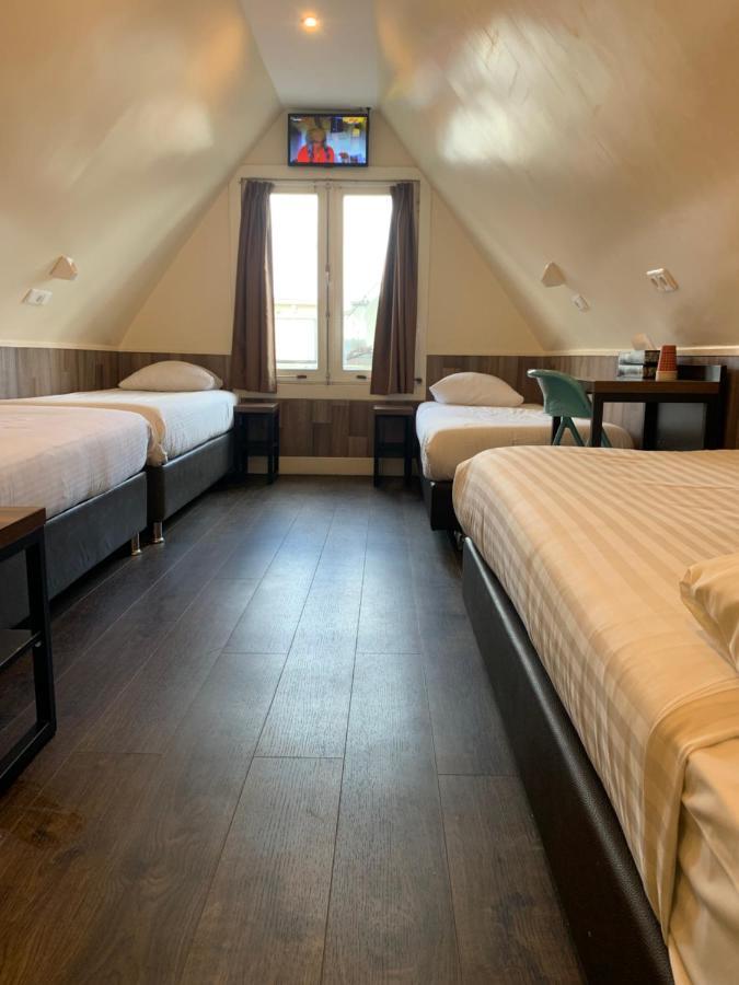 Basic Quadruple Room Attic Room Private Bathroom