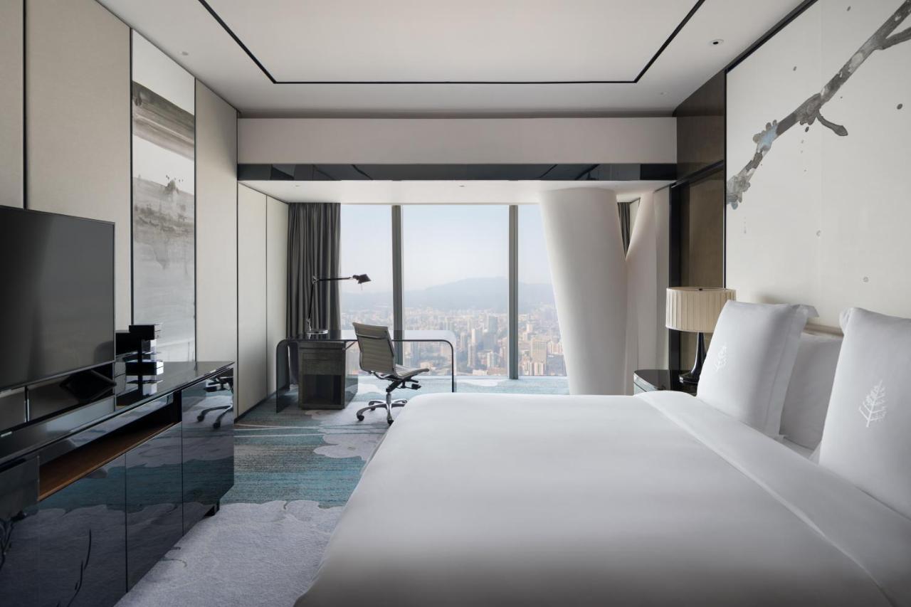 Habitación Torre con cama extragrande y vistas a la ciudad
