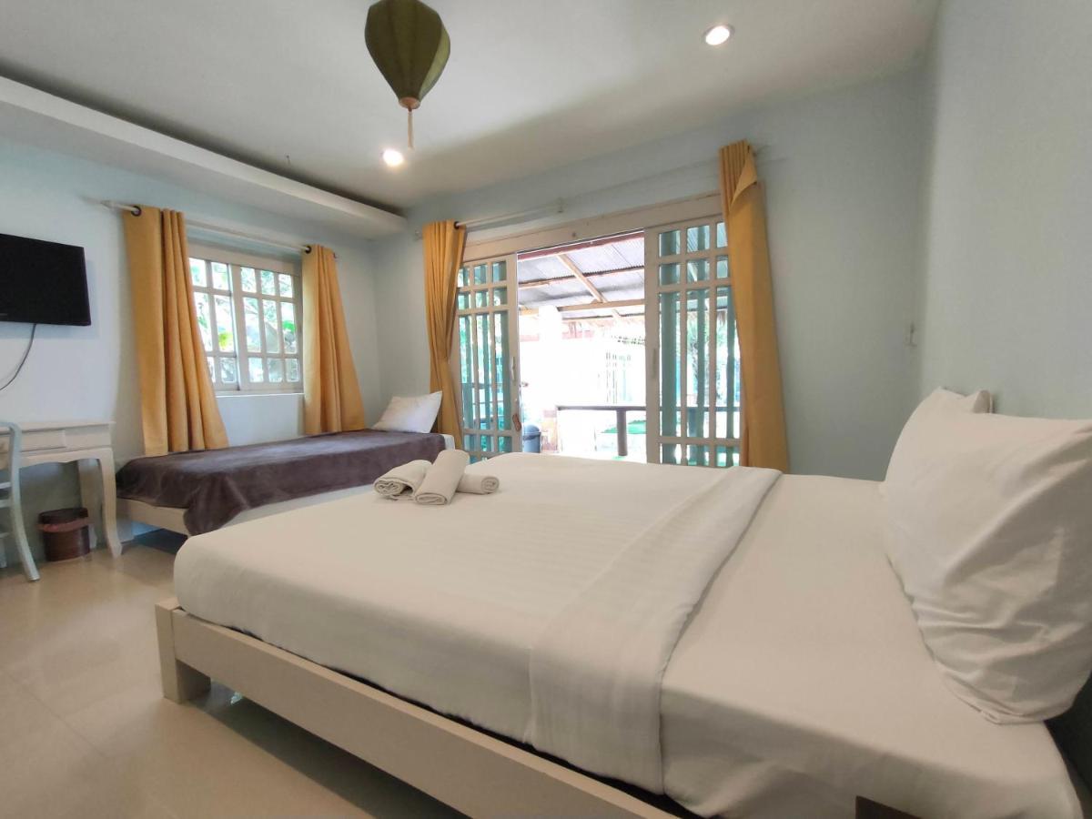 Twins Room Sea View