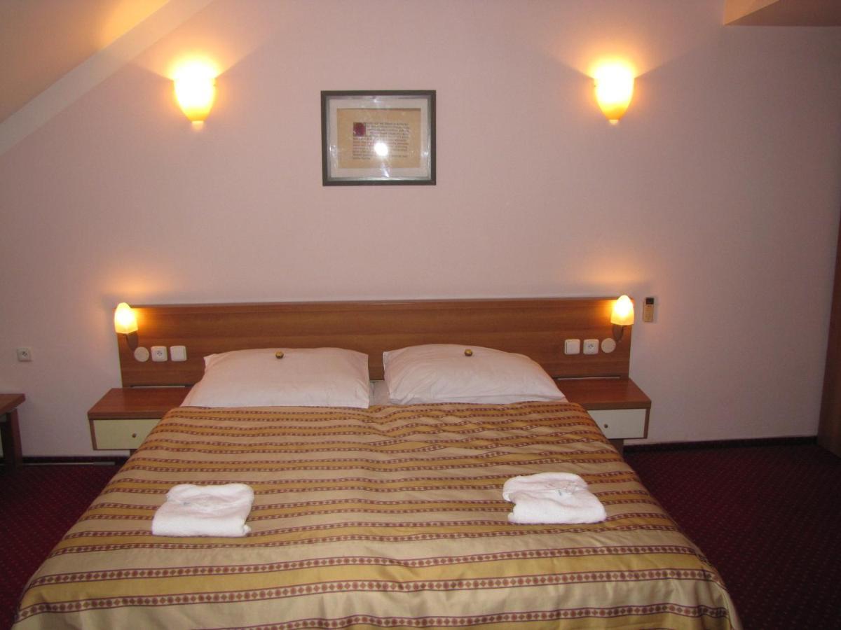 Economy Double or Twin Room