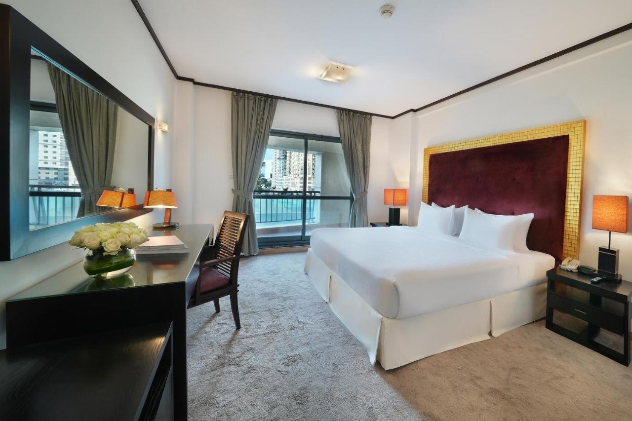 Two Bedroom Suite King Twin Beds
